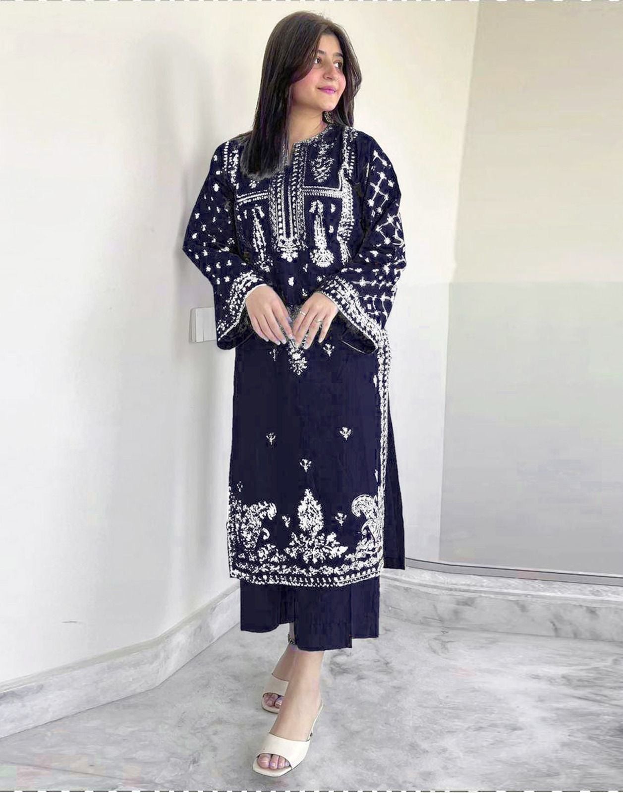 Dhanak 2Piece EMBROIDERED